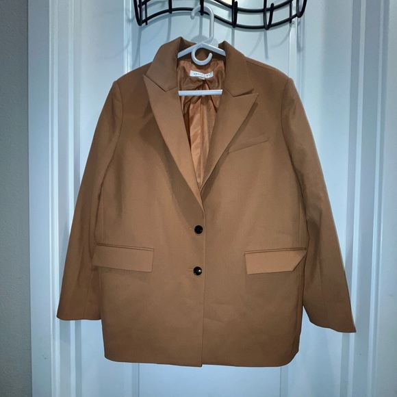 Amour Vert Camel Alix Boyfriend Blazer - Picture 2 of 5